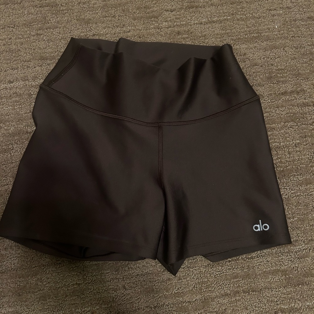 Brown alo bike shorts